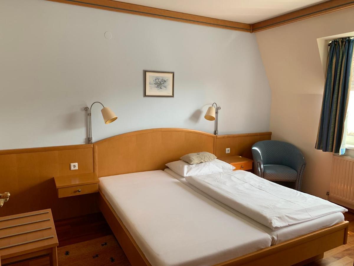 Hotel Zur Post Gumpoldskirchen Eksteriør billede
