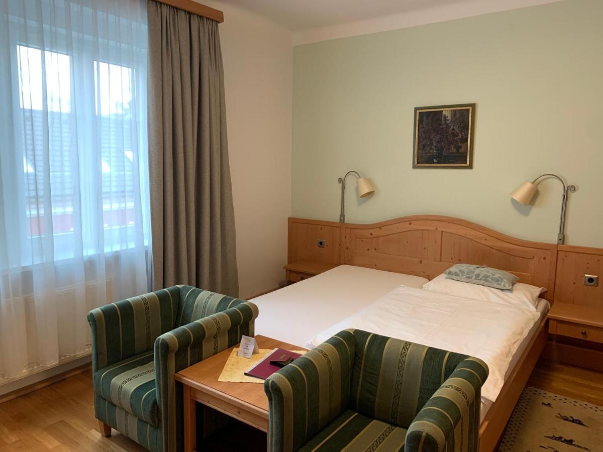 Hotel Zur Post Gumpoldskirchen Eksteriør billede