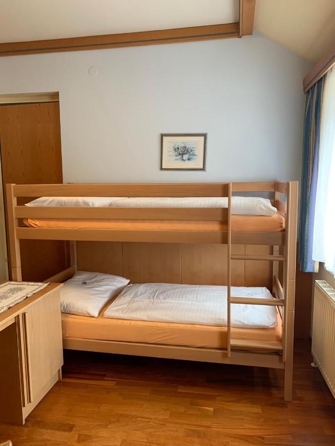 Hotel Zur Post Gumpoldskirchen Eksteriør billede