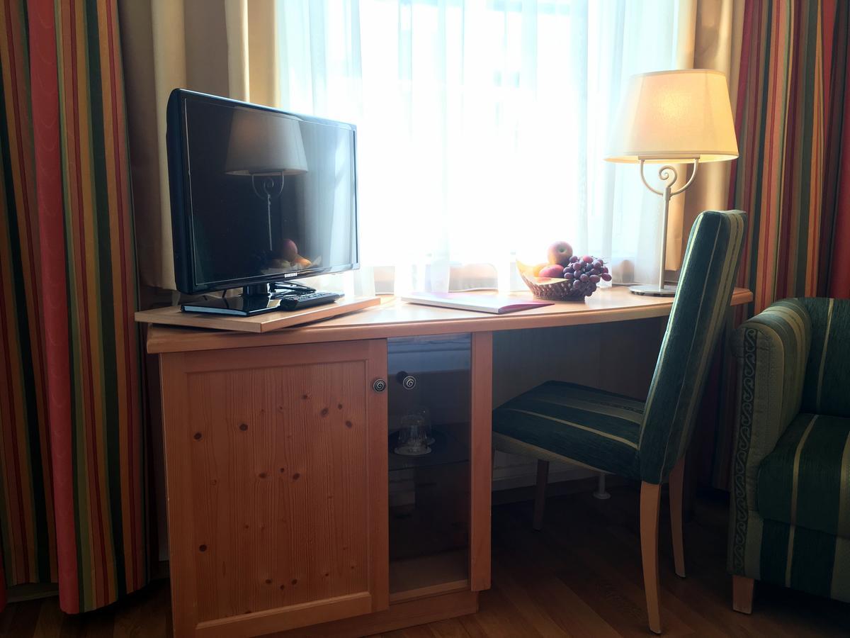 Hotel Zur Post Gumpoldskirchen Eksteriør billede