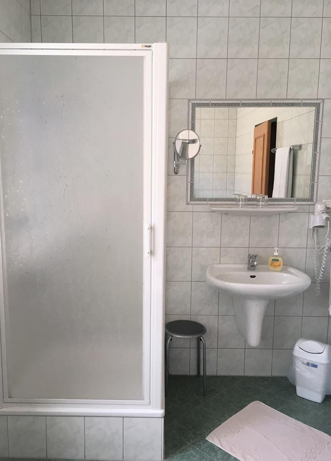 Hotel Zur Post Gumpoldskirchen Eksteriør billede