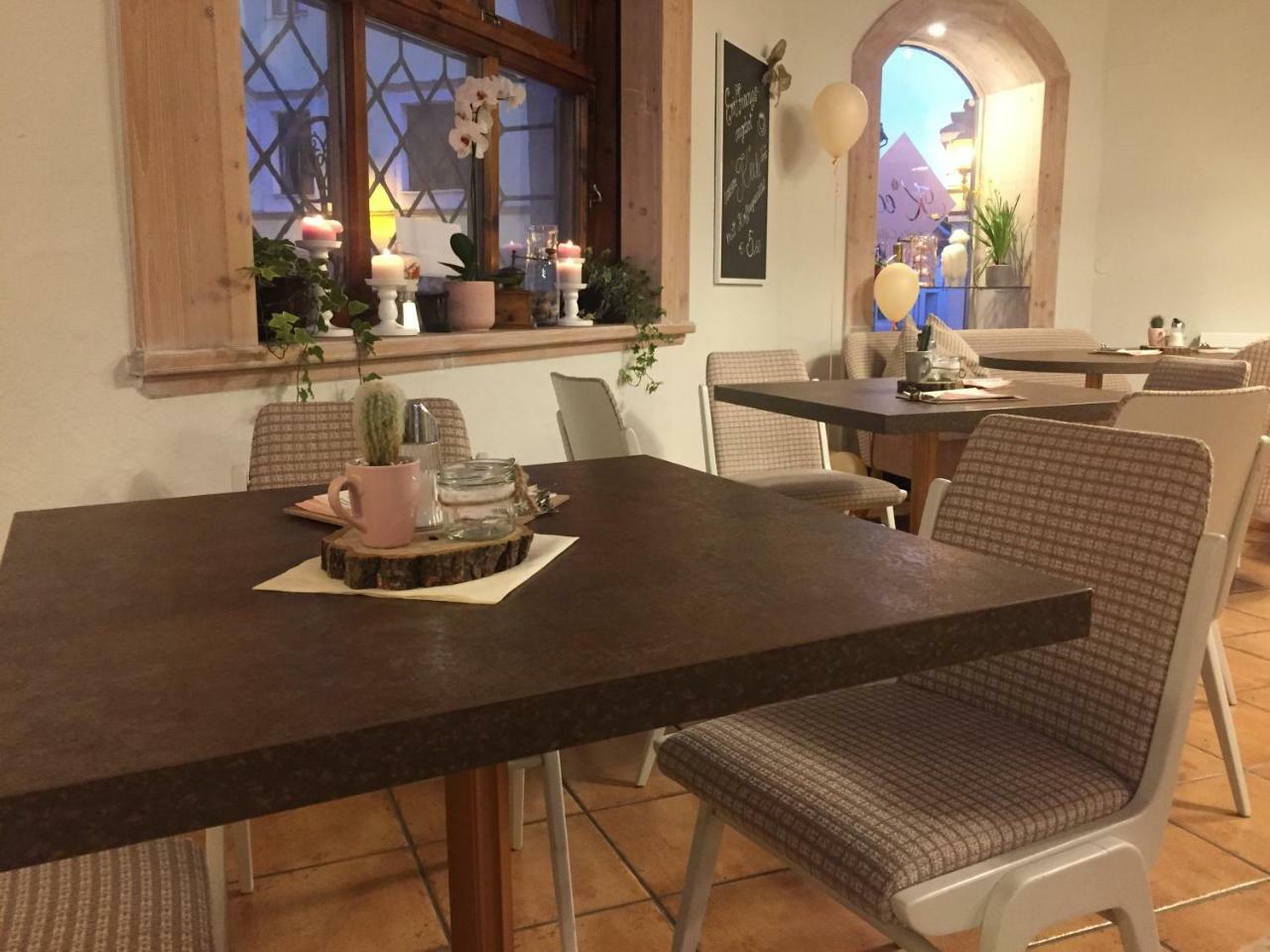 Hotel Zur Post Gumpoldskirchen Eksteriør billede